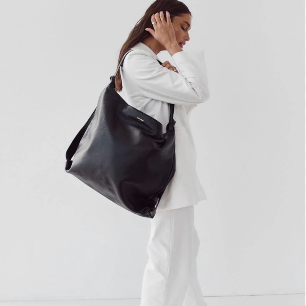 Vestirsi XL Bella convertible tote backpack bag